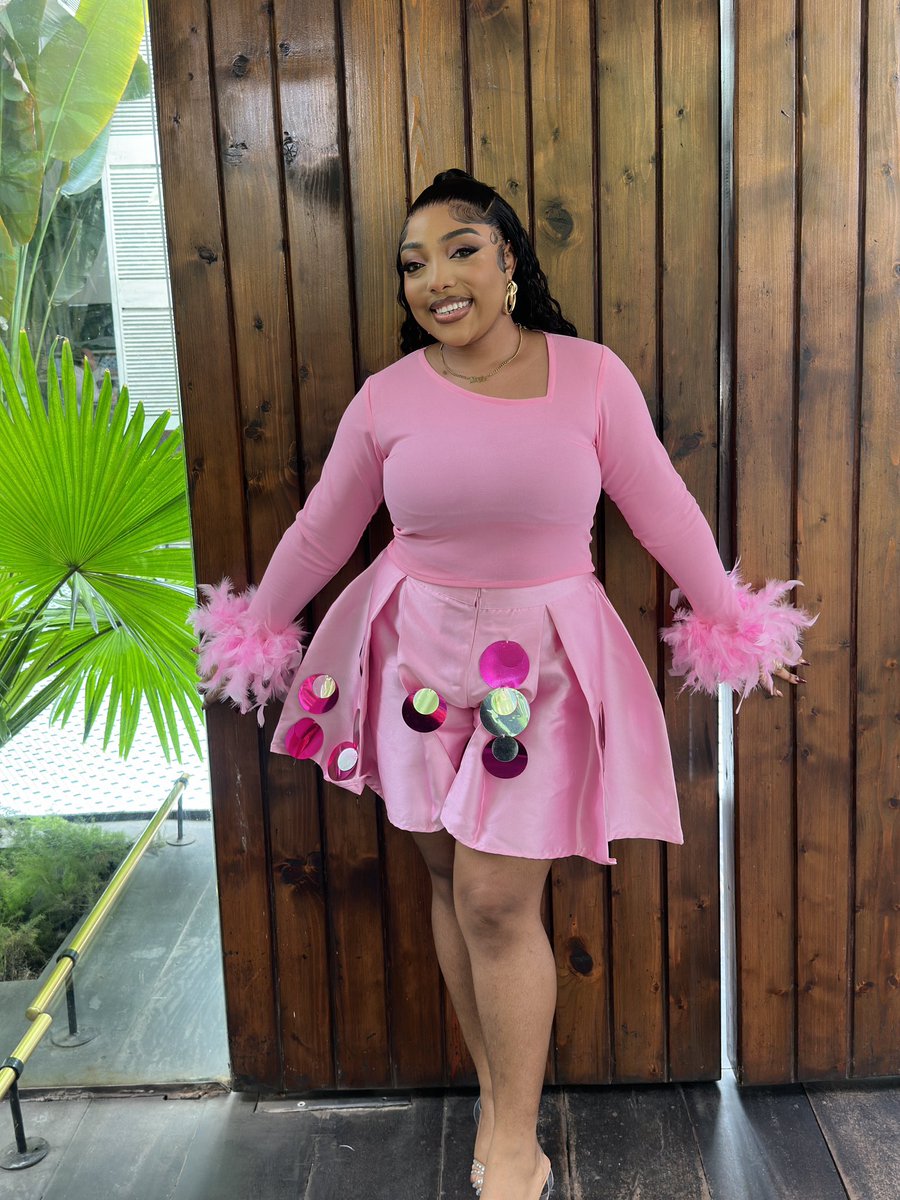 bvpha's tweet image. It’s my Birthday 🎂❤️♍️
Cheers to a new age 🫶🙏