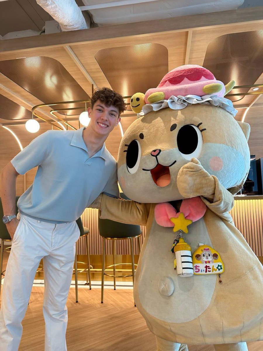 vettelguese's tweet image. NO WAYYY