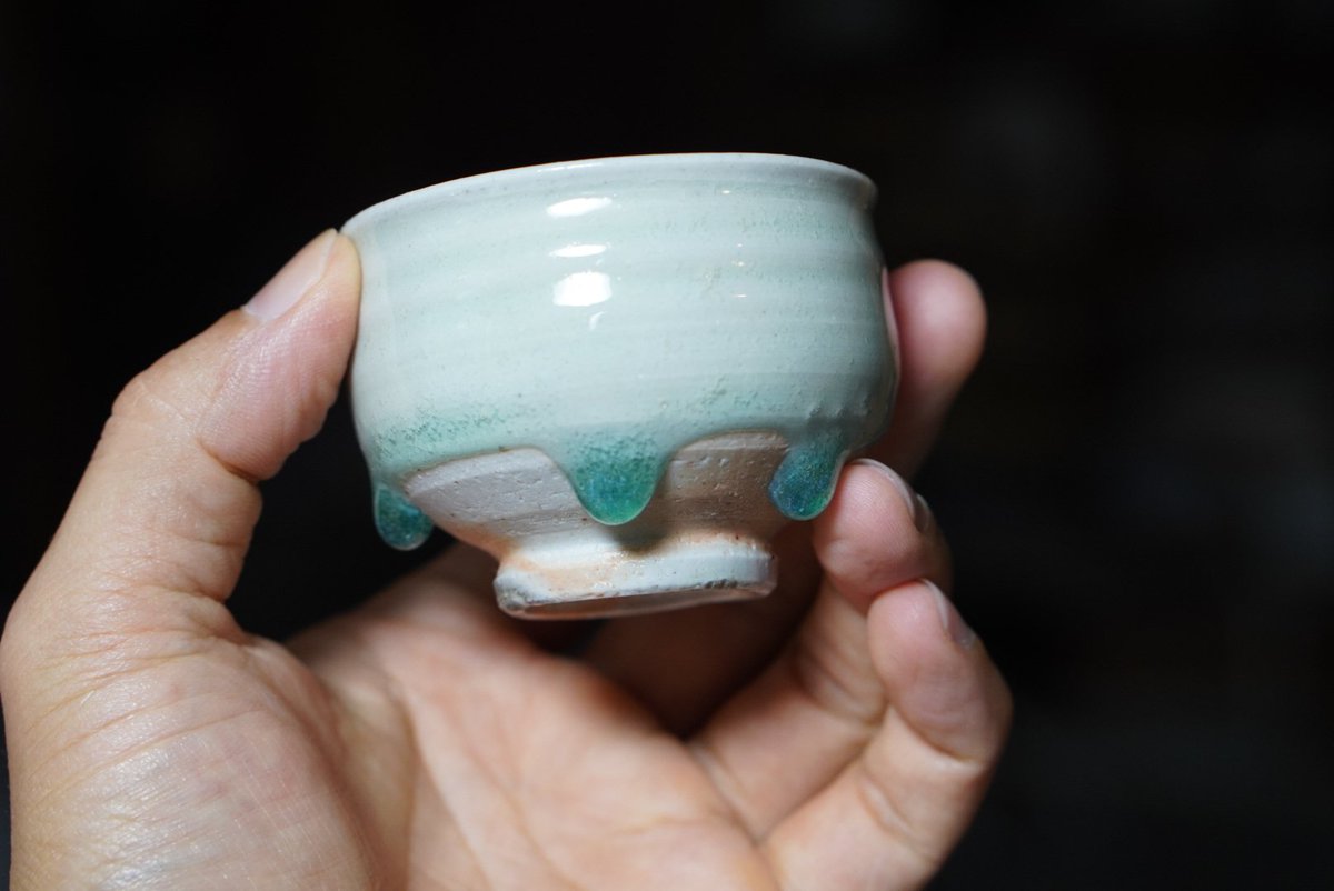 粋な古美術◼️蔵からかなり雰囲気の良いダブルネームのお猪口、ぐい呑が出て来ました。 粋な古美術◼️蔵からかなり雰囲気の良いダブルネームのお猪口