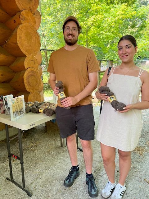 HighParkZoo's tweet image. Join us this weekend at High Park Zoo to purchase yarn made from the wool of our very own llamas!

#llama #llamawool #llamasale #uniquegift #knitter #knittersto #highpark #highparkzoo