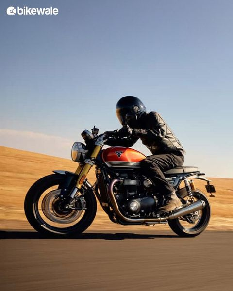 BikeWale's tweet photo. #Triumph has launched the #2025SpeedTwin1200 range in the international markets. The British bikemaker is offering the Speed Twin 1200 range in two variants - standard and RS, and here are all the updates on both models.
#triumph #speed1200 #speed1200rs #bikewale #bwnews #bike https://t.co/sevePLnkvk