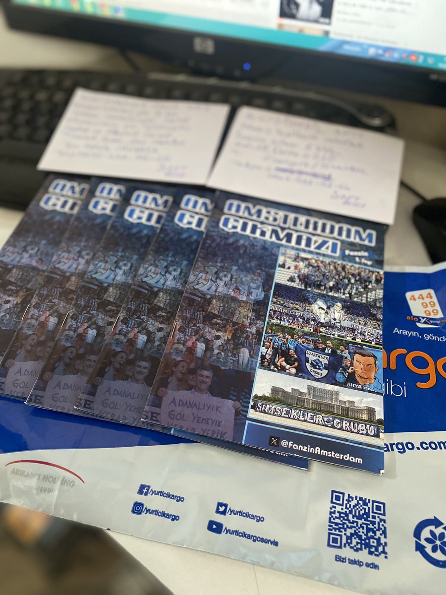 Adana Demirsporluların fanzini “Amsterdam Çıkmazı” okuyucularıyla buluşmaya devam ediyor.
Fanzinimiz bugün İstanbul ve Ankara için yola çıkıyor.
Fanzine ücretsiz olarak ulaşmak için mesaj atabilirsiniz…
#adanademirspor #fanzin