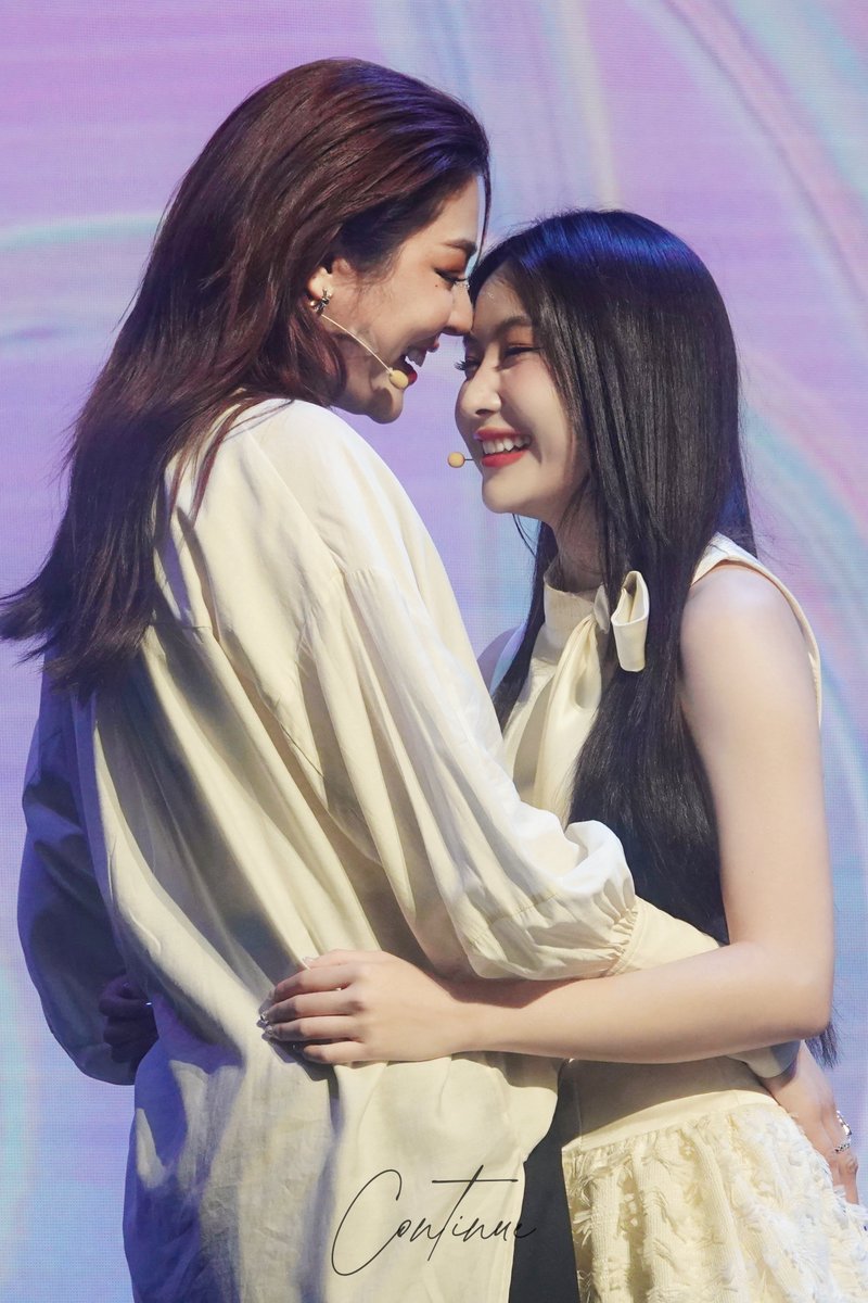 continue_ing's tweet photo. 𝟮𝟬𝟮𝟰𝟬𝟵𝟭𝟲 𝗙𝗮𝘆𝗲𝗬𝗼𝗸𝗼 𝟭𝘀𝘁 𝗶𝗻 𝗦𝗚

𝗜𝘁 𝘄𝗮𝘀𝗻’𝘁 𝗹𝗼𝘃𝗲 𝗮𝘁 𝗳𝗶𝗿𝘀𝘁 ����𝗶𝗴𝗵𝘁. 𝗜𝘁 𝘁𝗼𝗼𝗸 𝗮 𝗳𝘂𝗹𝗹 𝗳𝗶𝘃𝗲 𝗺𝗶𝗻𝘂𝘁𝗲𝘀. 2

FAYEYOKO LOVE IS U FANMEET
#FayeYoko1stFanMeetInSG
#FayePeraya #YokoApasra
@malisorn00 @Yoko_apasra https://t.co/3LzfHJUoZK