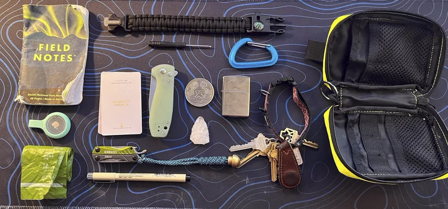 Everyday Carry on X An EDC pouch has given endless scroll a neat solution to ensuring he has all his essentials on hand when he walks his dog as well as helping keep