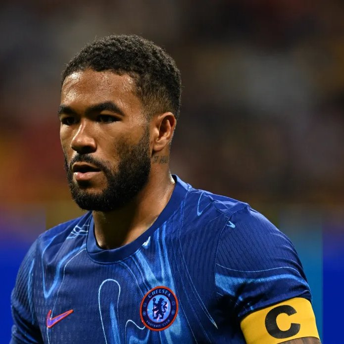 DeadlineDayLive's tweet photo. 🚨 Chelsea are considering making a move for a right-back in January, with growing concerns over Reece James' fitness.

(Source: @GraemeBailey) https://t.co/E4zTA1tl66