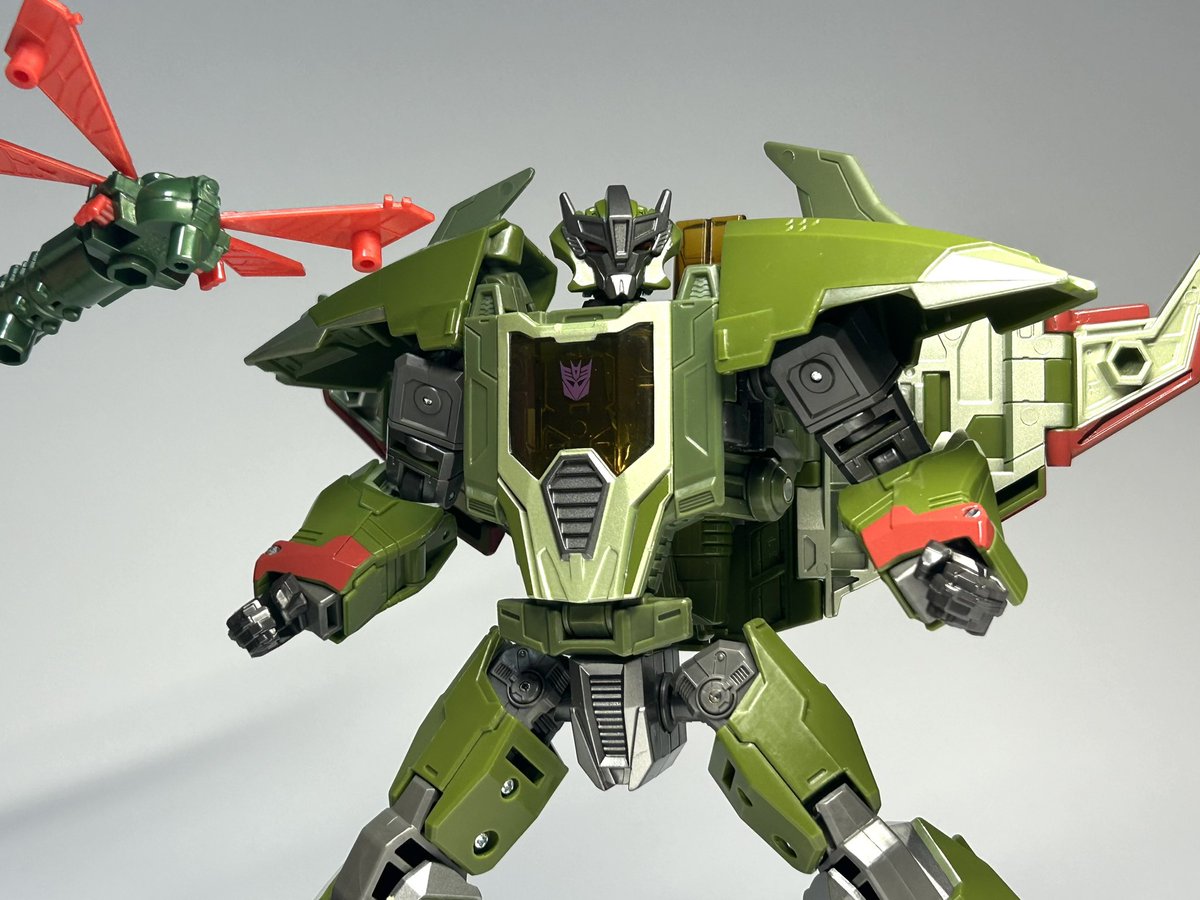 「スカイクエイク、相棒アームズマイクロンとして一番似合うのはドボだよなって勝手に決」|📸Kの❾番🍹のイラスト