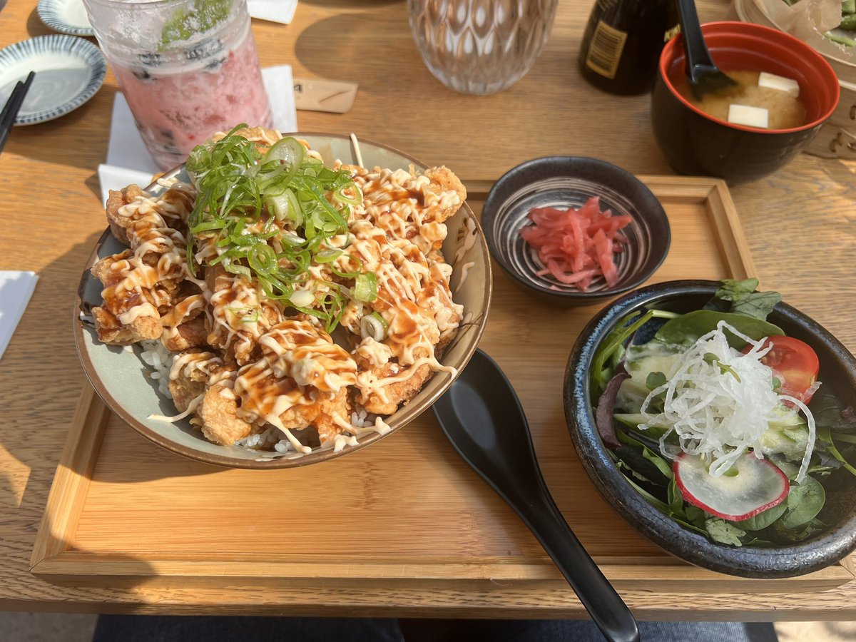 xNorminator's tweet photo. Karaage 🥣 + baked tuna

(last food tweet for a while now I swear) https://t.co/snHTS5Bg1D