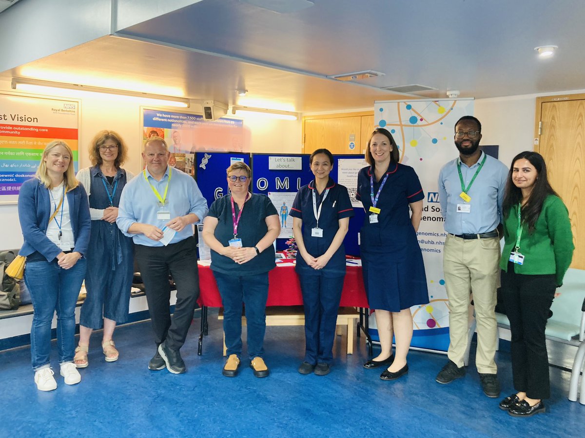 MerryTea's tweet image. ⭐️Massive thanks to our @CEO_RBFT Steve McManus &amp;amp; Chief Nurse Katie Prichard-Thomas @ktpt1507 for stopping by despite their busy schedule to speak to us about 🧬#GenomicsAtRoyalBerks. 

Grateful to @RBNHSFT &amp;amp; CaS_Genomics colleagues who helped organise the event. ⭐️