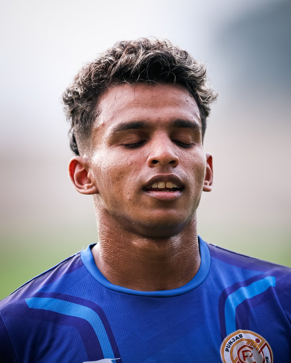 RGPunjabFC's tweet photo. In. The. Zone.  🎯

#PunjabDaJosh #TheShers #PFCOFC #ISL https://t.co/Nnj7V42J2L