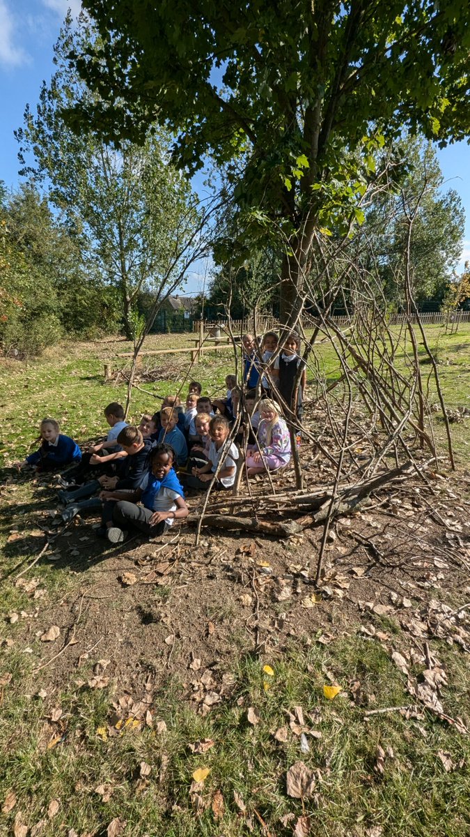 RockinghamJI's tweet photo. Y1/2S Forest School – Science Today at Forest School, we delved into the science of human survival by exploring the importance of shelter. Students worked together to build their own dens, learning about the role of shelter in protecting us from the elements.#ForestSchool https://t.co/WN183BlEBA