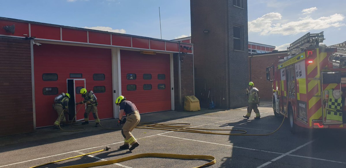 Ricky_fire_999's tweet photo. The crew are pictured carrying out "Scenario drills today - testing communications and breathing apparatus search and rescue techniques." #rickyfire https://t.co/LfC14nxczM