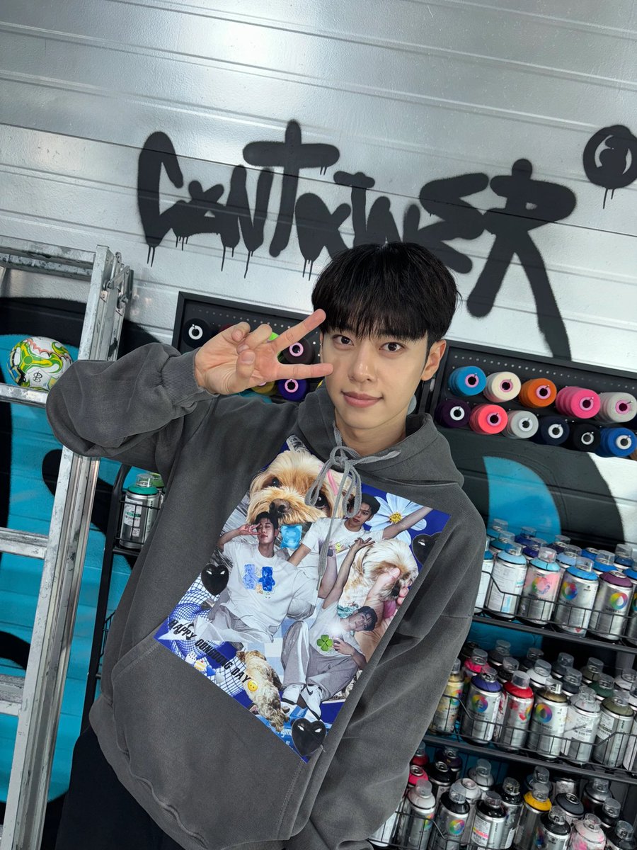 0522zone's tweet photo. 240919 

[🐿️] 🐕 https://t.co/HGjvN0Ozzs