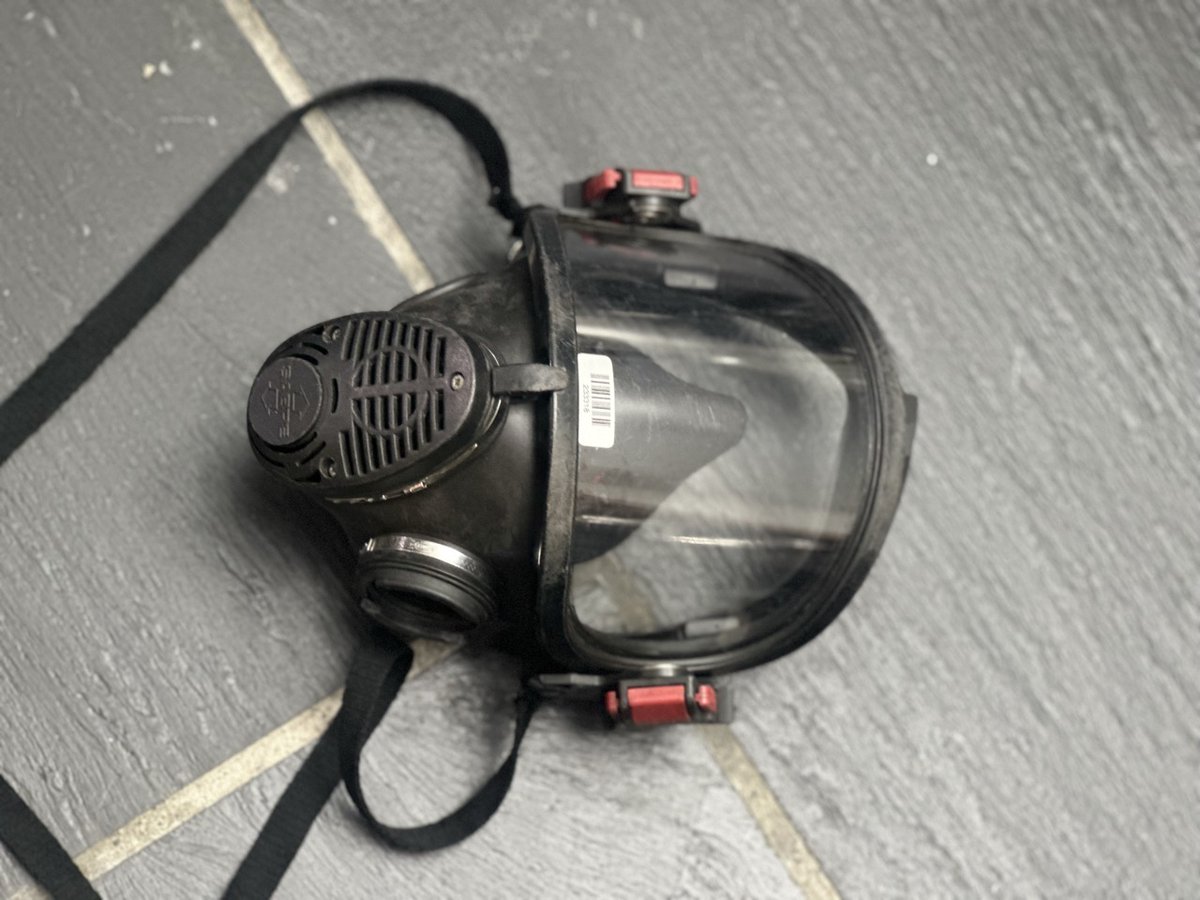 Have some fire fighter gear to sell.
rubngum.com/product-page/d…