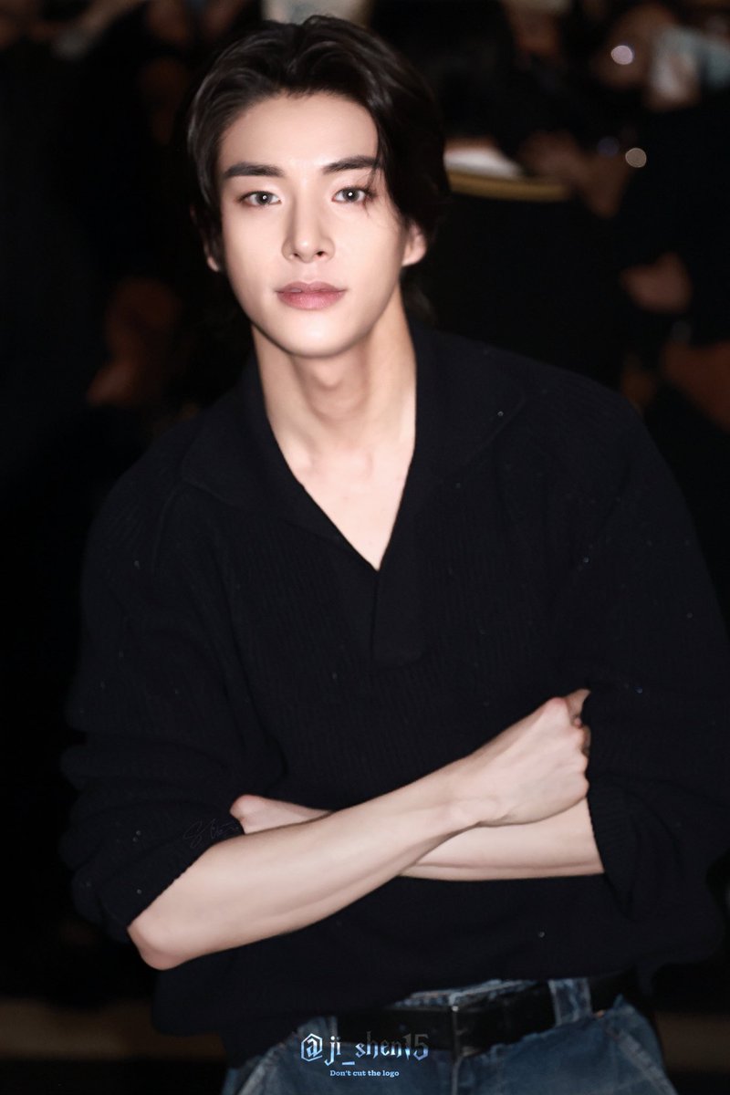 240918 PRADA🖤

#ENHYPEN #엔하이픈 
#제이크 #JAKE #ENHYPEN_JAKE 
#심재윤