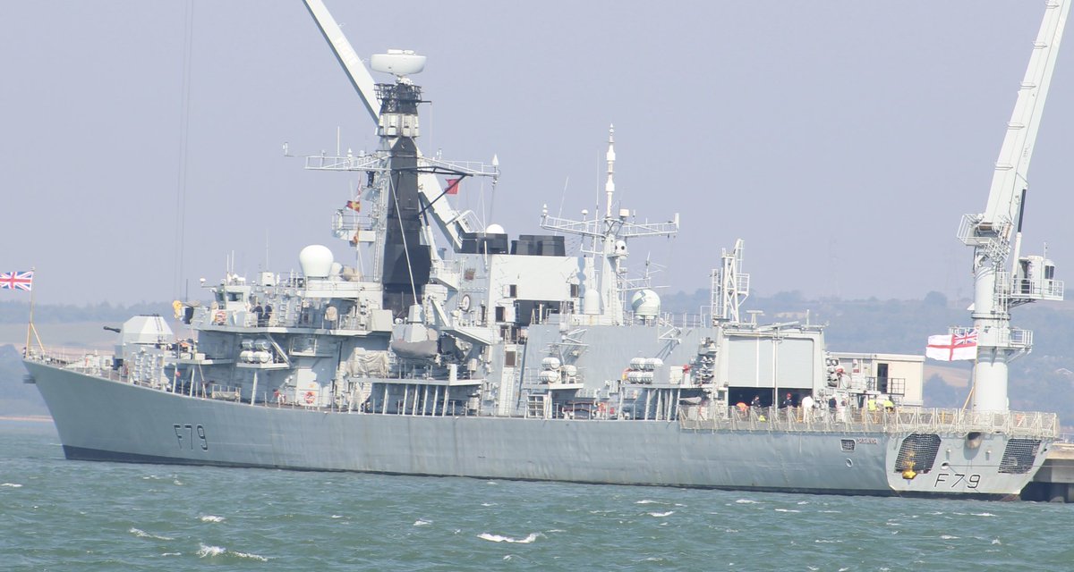 👋🏻📸 <a href="/HMSPortland/">HMS Portland</a> seen on the UHAF in Portsmouth this afternoon <a href="/NavyLookout/">Navy Lookout</a> <a href="/WarshipCam/">WarshipCam</a> <a href="/FredsDotW/">Freddie Webb</a>