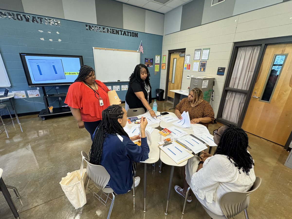 Math coach, Mrs. Pritchett being a great resource to Oxmoor teachers as they dive into analyzing student data. <a href="/AMSTIUAB/">AMSTI-UAB</a> <a href="/AMSTI4all/">AMSTI</a>