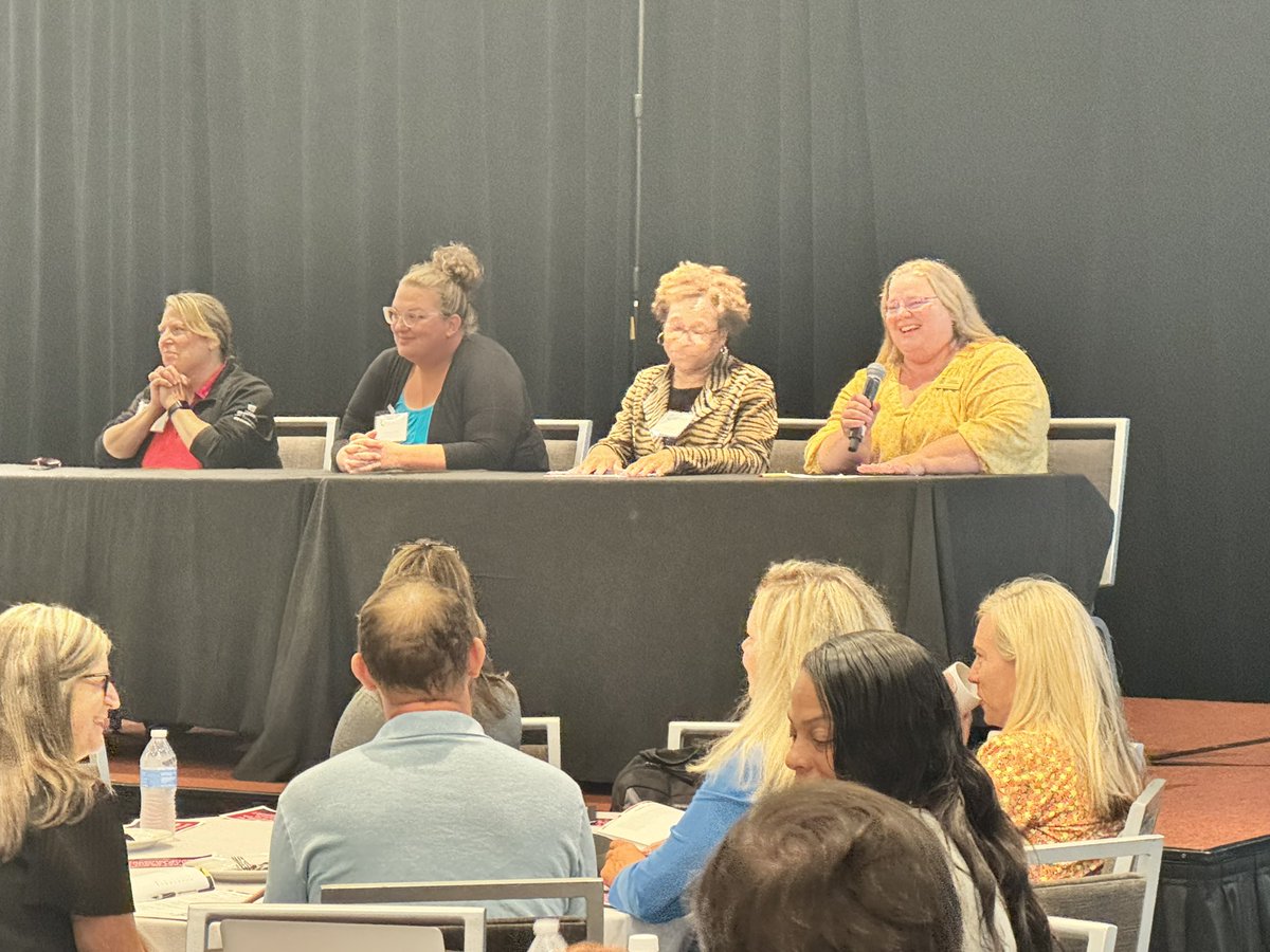 Danielle Carter tweet media