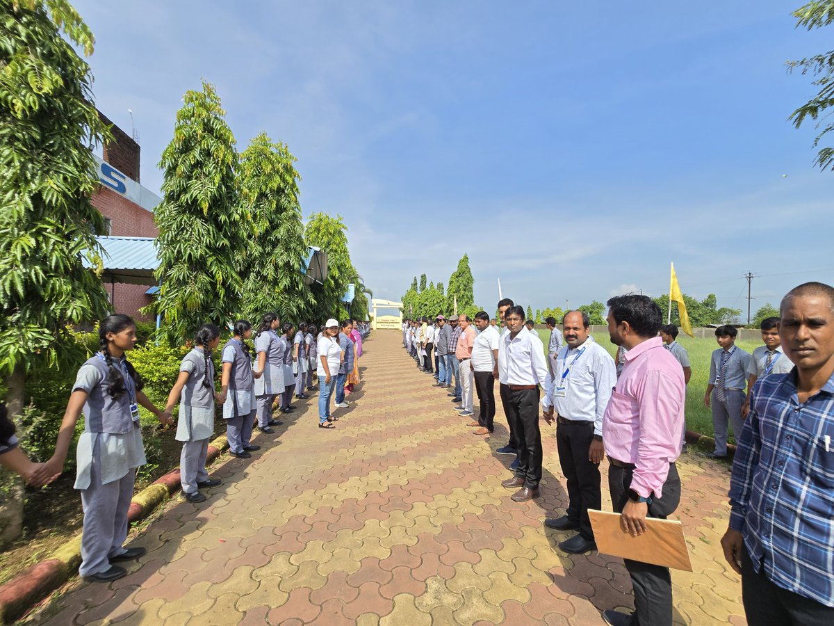 @SwahhBharatGov
<a href="/swachhbharat/">Swachh Bharat Mission - Grameen</a>
<a href="/MoHUA_India/">Ministry of Housing and Urban Affairs</a>
<a href="/MoJSDDWS/">Department of Drinking Water & Sanitation (#DDWS)</a>
#SHS2024 #SwabhavSwachhata #SanskaarSwachhata #SwachhataHiSeva2024