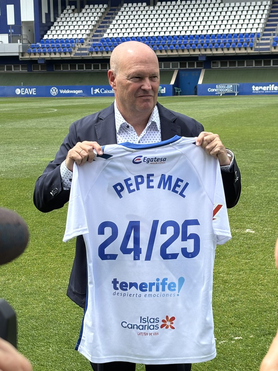 Todo Goles Radio (@todogolesradio) on Twitter photo ¿Quieres estar el domingo en el Heliodoro animando al <a href="/CDTOficial/">CD Tenerife 🏴</a> frente al <a href="/RealSporting/">Real Sporting</a> en el debut de Pepe Mel en el banquillo?. Sorteamos ENTRADAS DOBLES. Sigue nuestra cuenta y repostea aquí 👇🏼👇🏼 ¿Quieres estar el domingo en el Heliodoro animando al <a href="/CDTOficial/">CD Tenerife 🏴</a> frente al <a href="/RealSporting/">Real Sporting</a> en el debut de Pepe Mel en el banquillo?. Sorteamos ENTRADAS DOBLES. Sigue nuestra cuenta y repostea aquí 👇🏼👇🏼