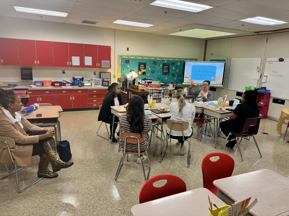Keah_Mason's tweet photo. Excited to collaborate with anchor teachers as we prepare to partner with our mentees for an amazing school year 🤗 https://t.co/fliibPI9My