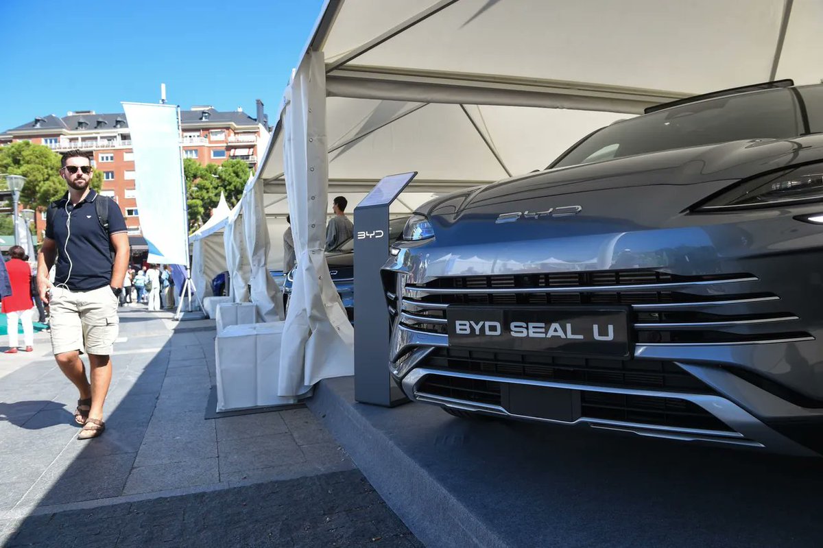 Zoe Schneeweiss (@zschneeweiss) on Twitter photo Spain hails China as a strategic partner ahead of EV tariffs vote bloomberg.com/news/articles/… via <a href="/Thomgua/">Thomas Gualtieri</a> Spain hails China as a strategic partner ahead of EV tariffs vote bloomberg.com/news/articles/… via <a href="/Thomgua/">Thomas Gualtieri</a>