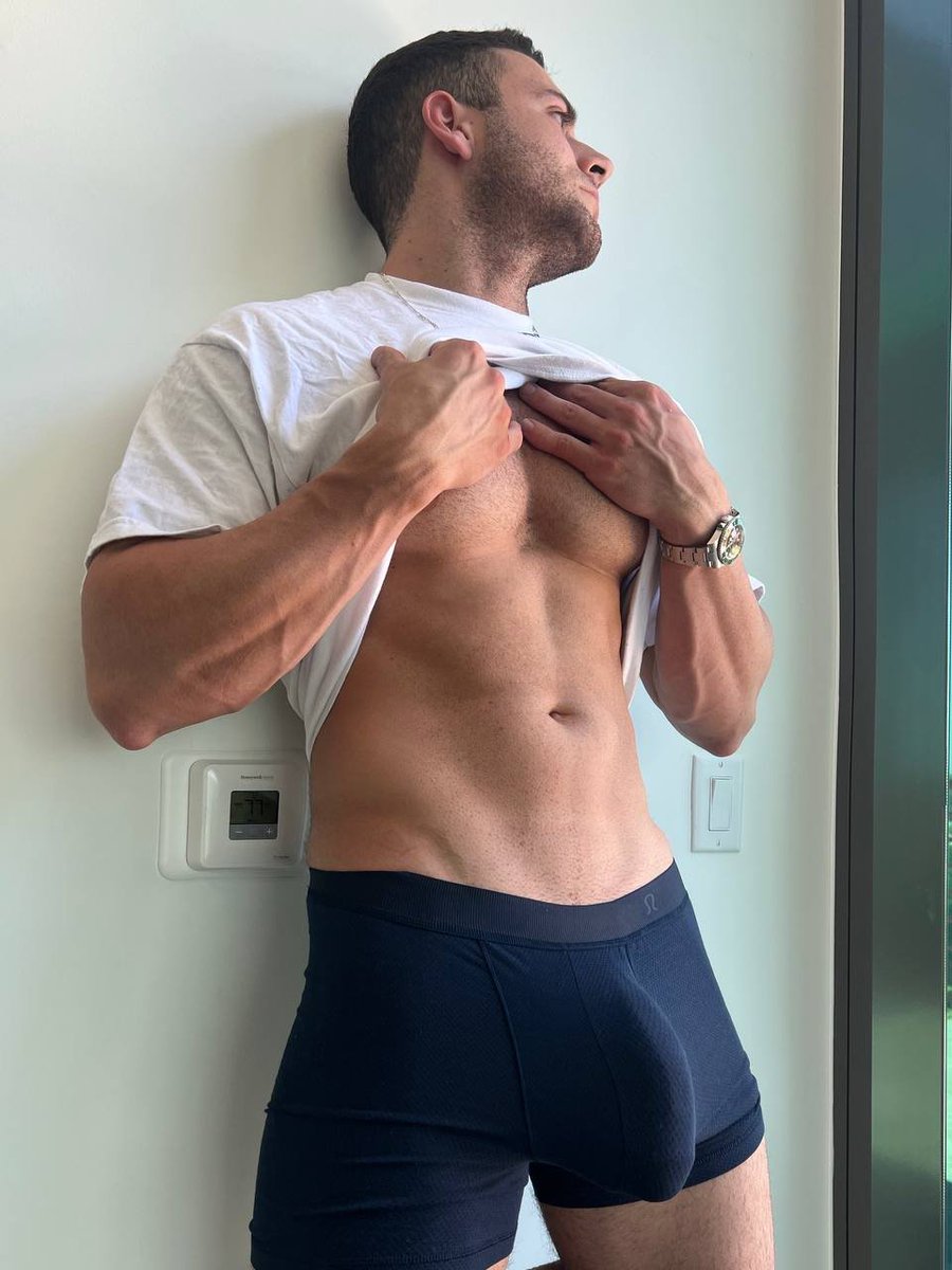 JakeShreds tweet media