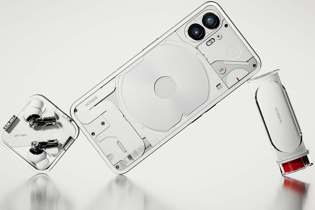 daveg's tweet image. Just bought a @nothing phone. A startup I&apos;m most excited about. Designing things that are more interesting than Apple and with a pedigree that includes Teenage Engineering, Dieter Rams and Tony Fadell. At a point where AI means the existing phone incumbents can be disrupted.