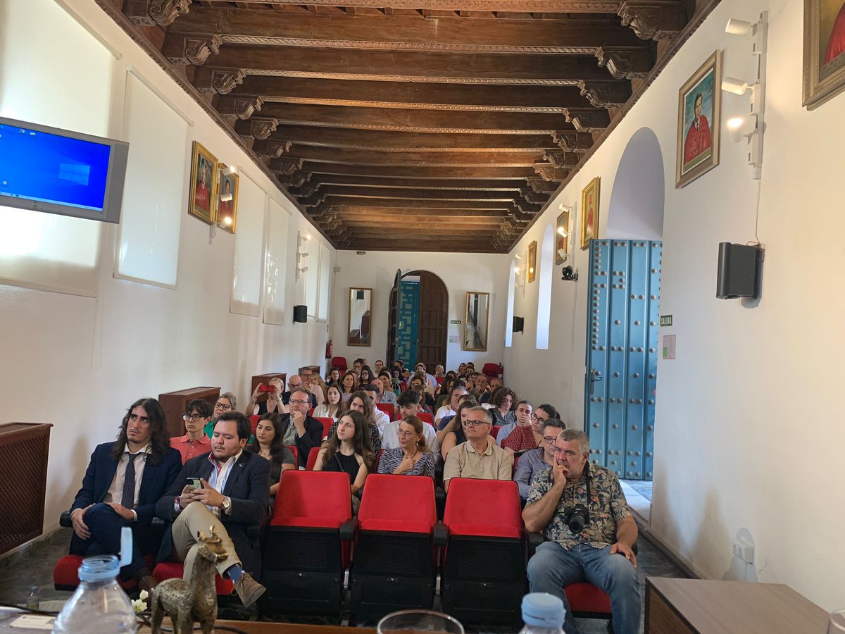 Acto de homenaje a nuestro alumnado con cierre institucional del  equipo decanal