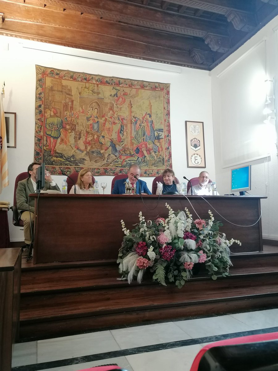 Derecho y CCEE y EE tweet media