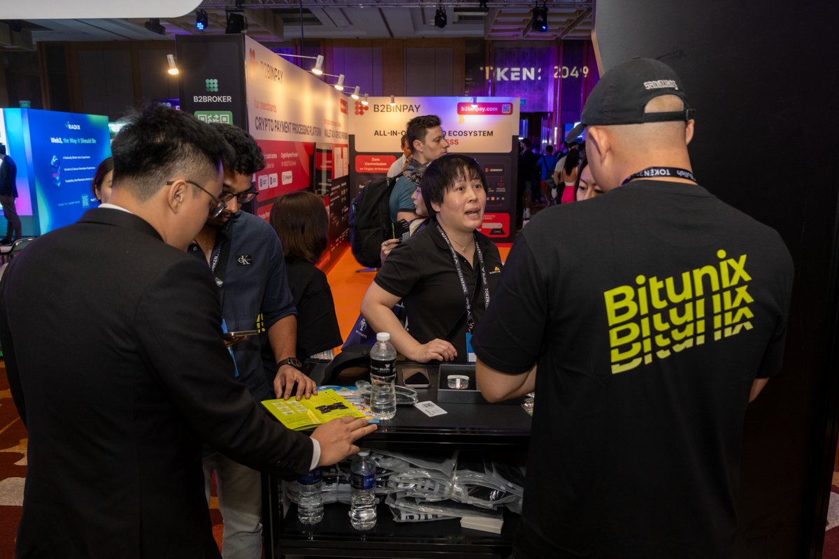 BitunixOfficial's tweet image. 📍Day 2 at @token2049
It's been an incredible experience!
Great to meet so many inspiring individuals from crypto space and to share good times with our community.
Stay tuned, we're just getting started! #crypto #Bitunix #Token2049 #Token2049singapore