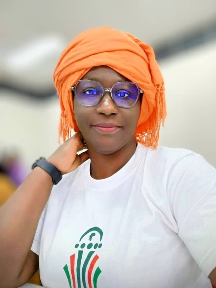 SyllaAbou's tweet photo. Joyeux anniversaire ma Douce Doussou...@JDOUSS Love you 🌹💞
En attendant le dabali.. Je vais me faire un café...🤣 https://t.co/BLFRHovXi8