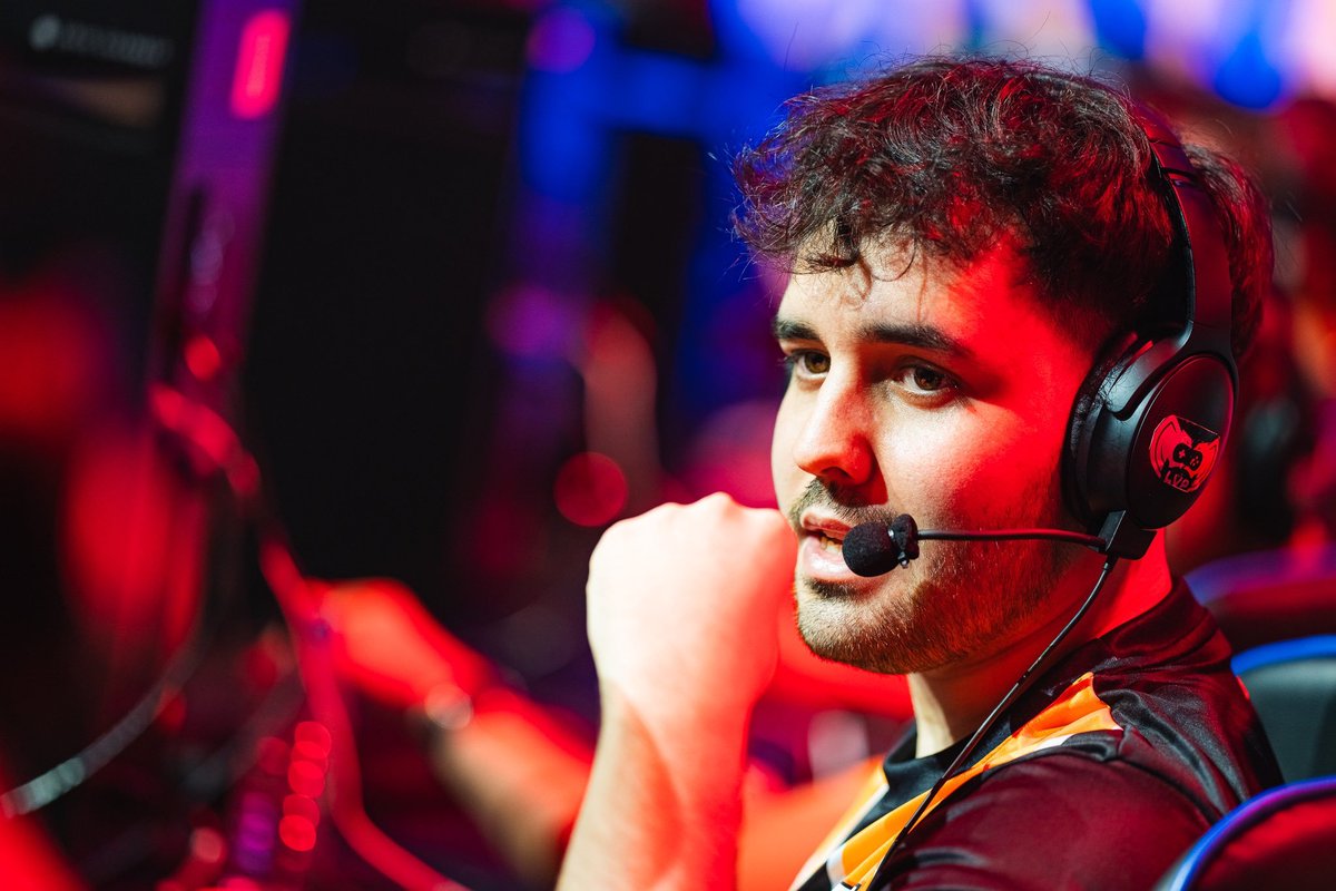 Hello, as my contract with <a href="/RambootClub/">Ramboot Club</a> is coming to an end I'm exploring my options for 2025. This split as sub has allowed me to learn from the best and become a better player overall.

References : <a href="/Independent_lol/">Inde</a> <a href="/Kitcherulol/">Kitcheru</a> <a href="/Kamikaze_lol/">Kamikaze</a> 

Contact me via DM or Discord.