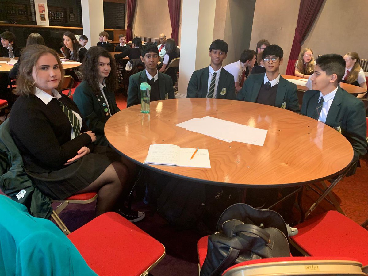 St_JOHS_STEM's tweet photo. SLC Teach the Teacher training in full swing. Our pupils are keen and ready to go! @StJOHS https://t.co/ICFSqtE3cI