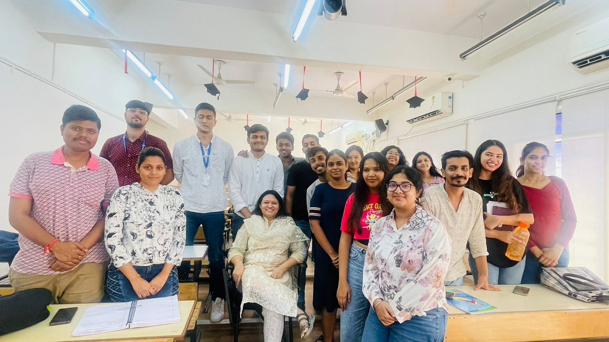 kulveentrehan's tweet image. Invited for a Guest Lecture on &apos; Reputation Management &apos; Department of Media Business Studies, Indian Institute of Mass Communication, Delhi.  
Lively discussion on conceptual grounding of corporate reputation, recent cases and issues . 
@GGSIPUIndia @IIMC_India

#InvitedLecture