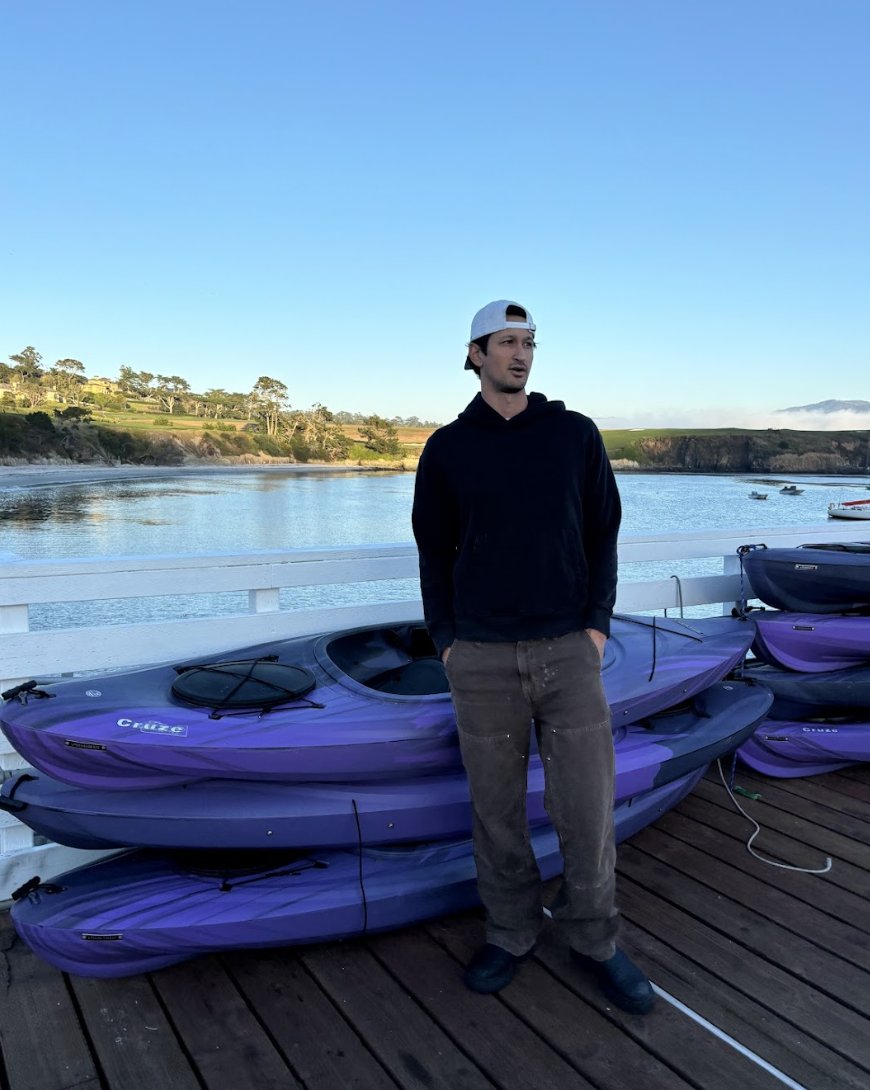 Mike Cleans tweet media