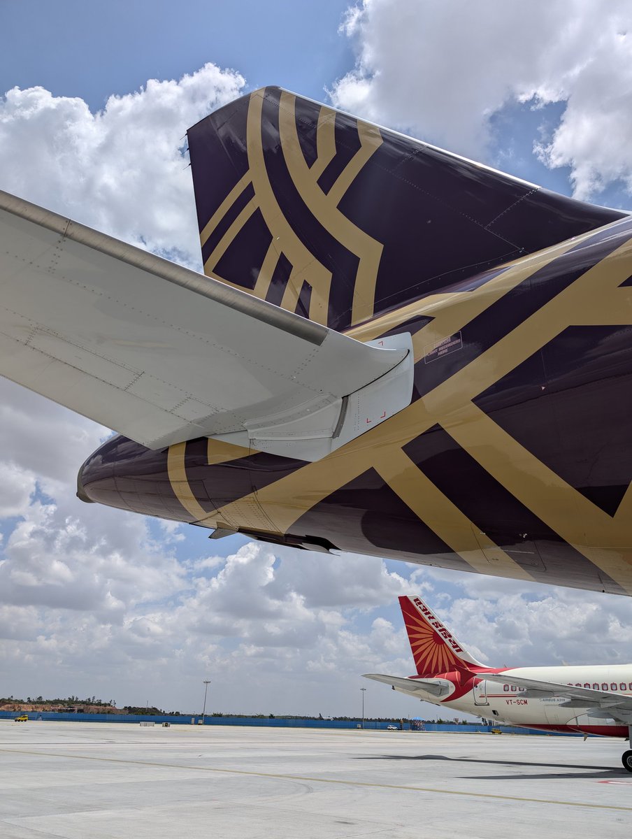 Nehal_404's tweet image. The past, present, and the future...
#FlyTheNewFeeling #WingsOfChange #FlyAI
@airvistara @airindia
