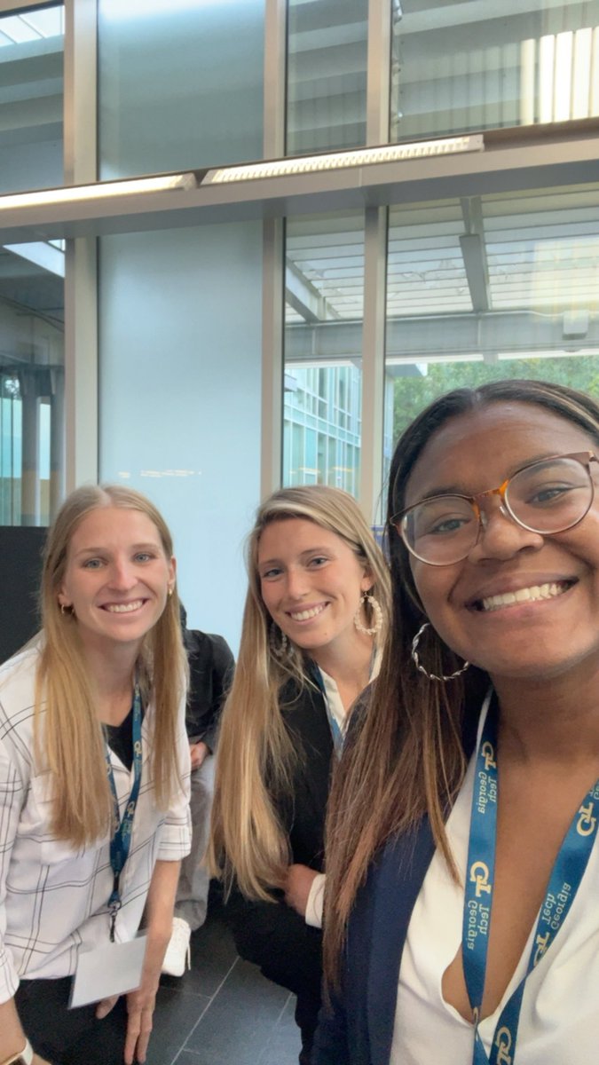 Damea Pham (she/her) tweet media