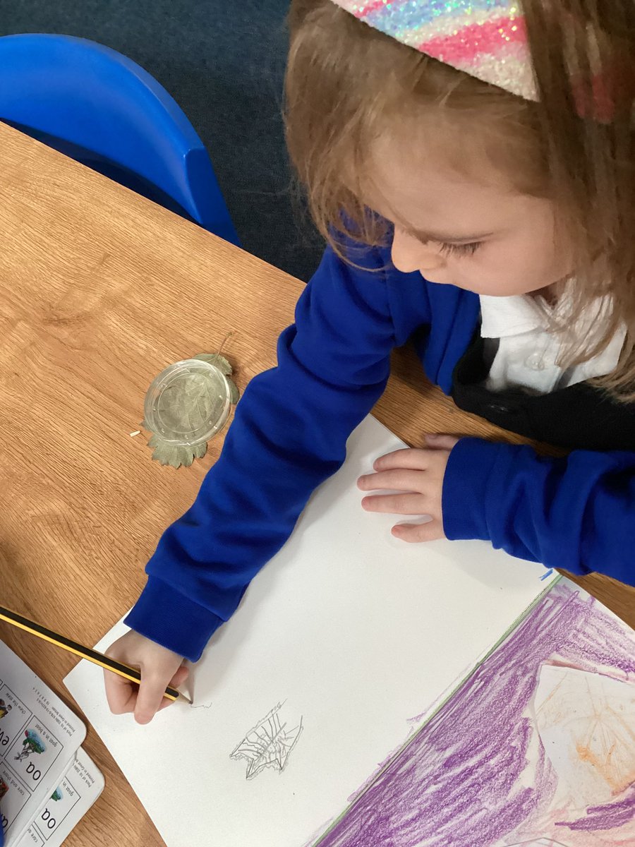 Oldfleet Primary School (@oldfleetp) on Twitter photo Year Two Otters are recreating the patterns in leaves using different techniques. <a href="/thrivetrust_UK/">thrivetrust_UK</a> Year Two Otters are recreating the patterns in leaves using different techniques. <a href="/thrivetrust_UK/">thrivetrust_UK</a>