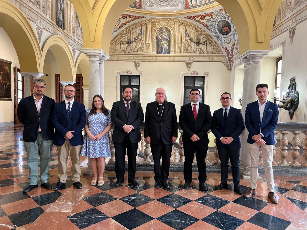 Ha nacido ESTANDARTE, un nuevo programa cofrade en #Sevilla, en LIBETEL TV. Esta mañana he recibido la visita del equipo que que lo lleva adelante