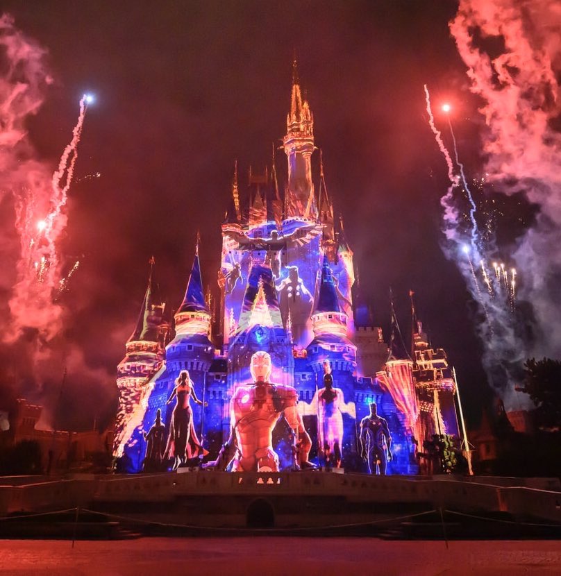 遂に“この絵面”が東京ディズニーランドで見れるの最高過ぎるでしょ。。🔥🔥🔥

#TDR__now #reachforthestar 
#ディズニー #マーベル #アベンジャーズ