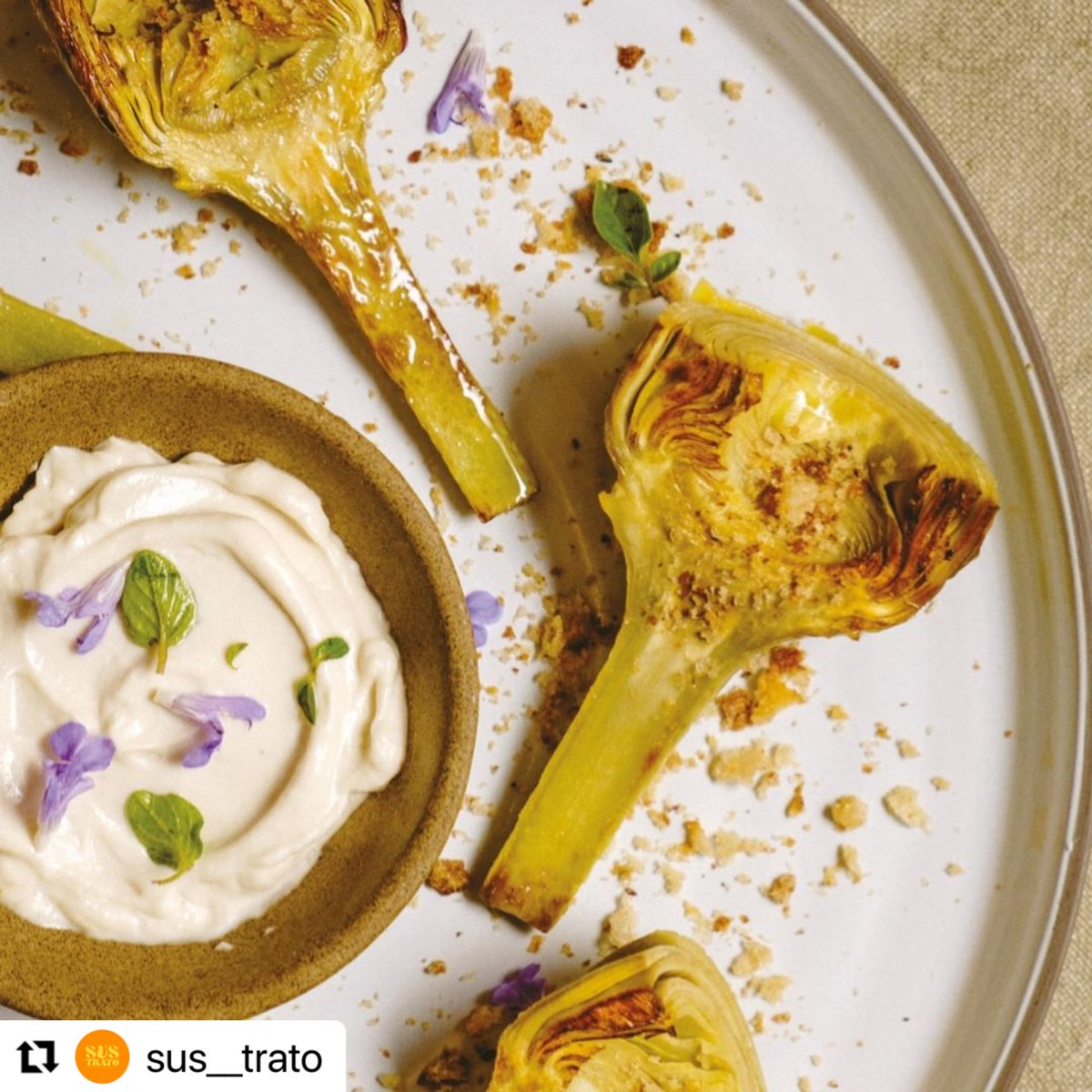 Hoy nació SUSTRATO
La newsletter que comparto el segundo y cuarto jueves de cada mes con <a href="/irenichus/">irene from outer space</a> 

sustrato.substack.com