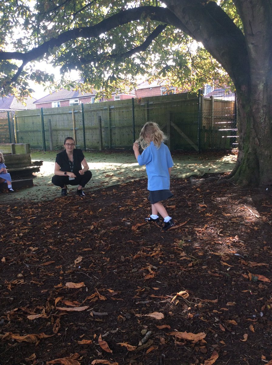 Another day of exploring our half term text ‘Little Red’. 
We began looking at the illustrations and made our own pictures inspired by the images of the book. 
We spent the afternoon on a listening walk to imagine what Red might have heard on her journey through the forest!