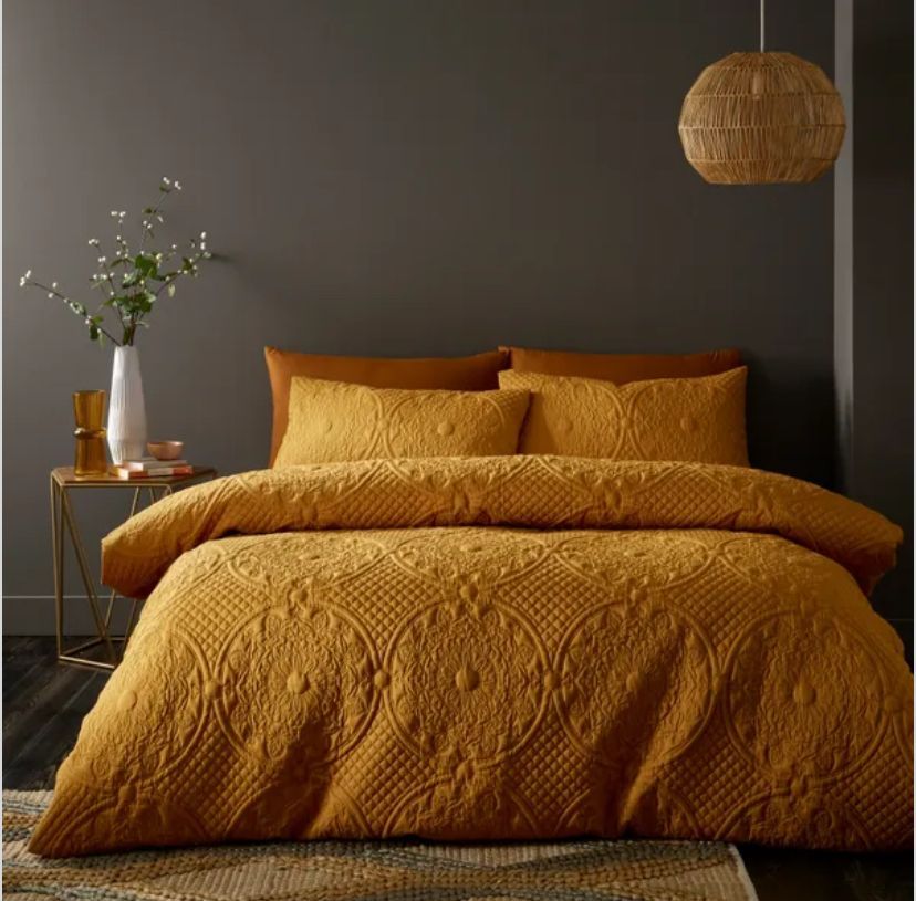 ProductsToShop's tweet image. Dunelm 😴 Mandalay Duvet Cover and Pillowcase Set. 🛏️ 💤 🍂  buff.ly/47w4J3G From £32

#bedding #BeddingEssentials #beddecor #BeddingSet #duvetcover #duvetcoverset #duvethome #autumnbedding #aff #dunelmhome #dunelm #dunelmbedding