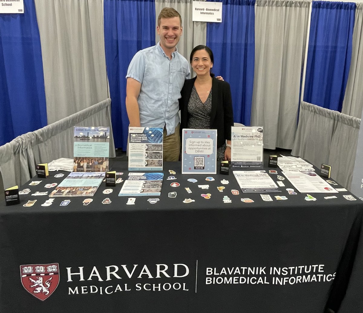 BIG PhD is in #TAPIA2024! 🌴💻🧬 
Come learn about our <a href="/BIG_Harvard_PhD/">Bioinformatics and Integrative Genomics (BIG)</a> program in booth 108! (we have cat stickers! 😺)