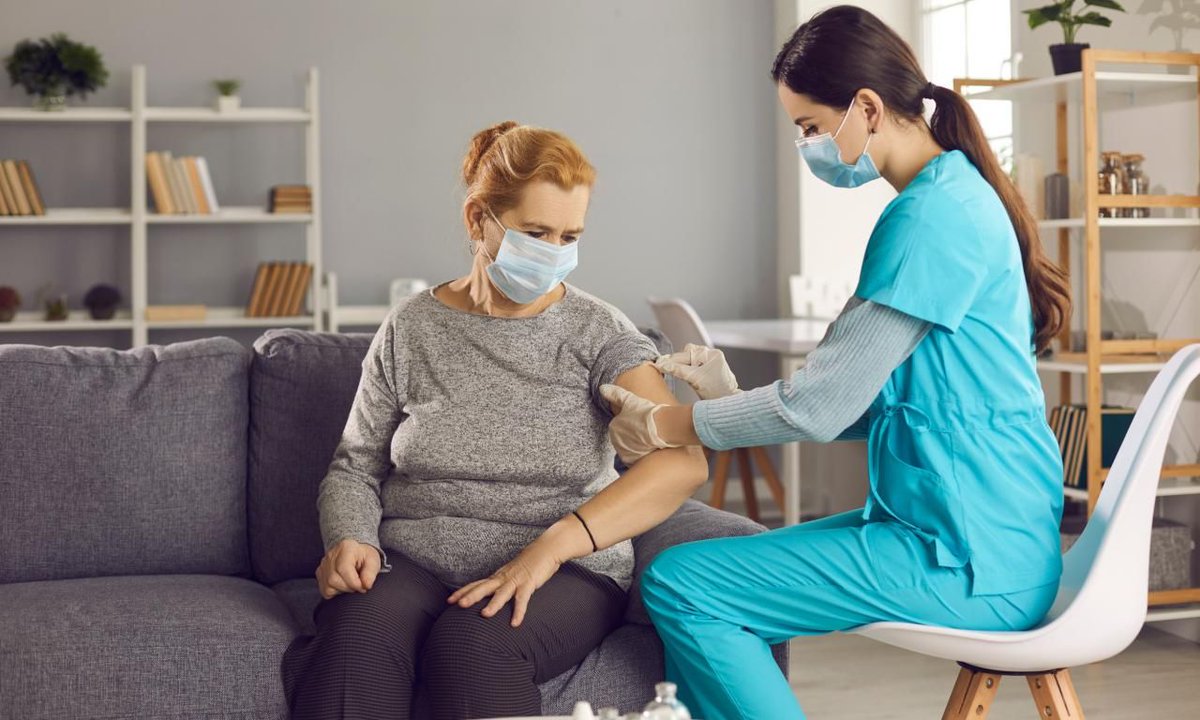 Looking for a more vocational route into Nursing? Explore the option of a Nursing Degree Apprenticeship in this blog post --> buff.ly/4fWGrUF #nursing #apprenticeships #university #highered #education #students