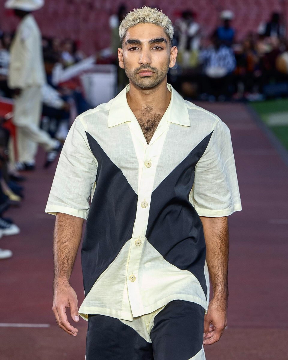 Mawaan Rizwan (@mawaanr) on Twitter photo Was a total honour to walk the <a href="/LabrumLondon/">Labrum London</a> catwalk show for #LondonFashionWeek at Emirates Stadium.
Thanks for having me 🙏🏽⚡️ Was a total honour to walk the <a href="/LabrumLondon/">Labrum London</a> catwalk show for #LondonFashionWeek at Emirates Stadium.
Thanks for having me 🙏🏽⚡️