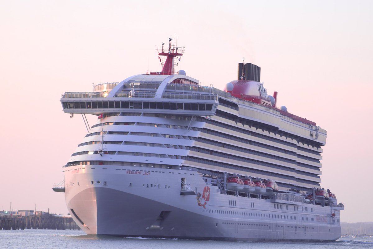 👋🏻📸resilient lady departs from Portsmouth this evening <a href="/VirginVoyages/">Virgin Voyages ⚓️</a> <a href="/CruiseCapital/">Cruise Capital</a> <a href="/PortsmouthPort/">Portsmouth International Port</a>
