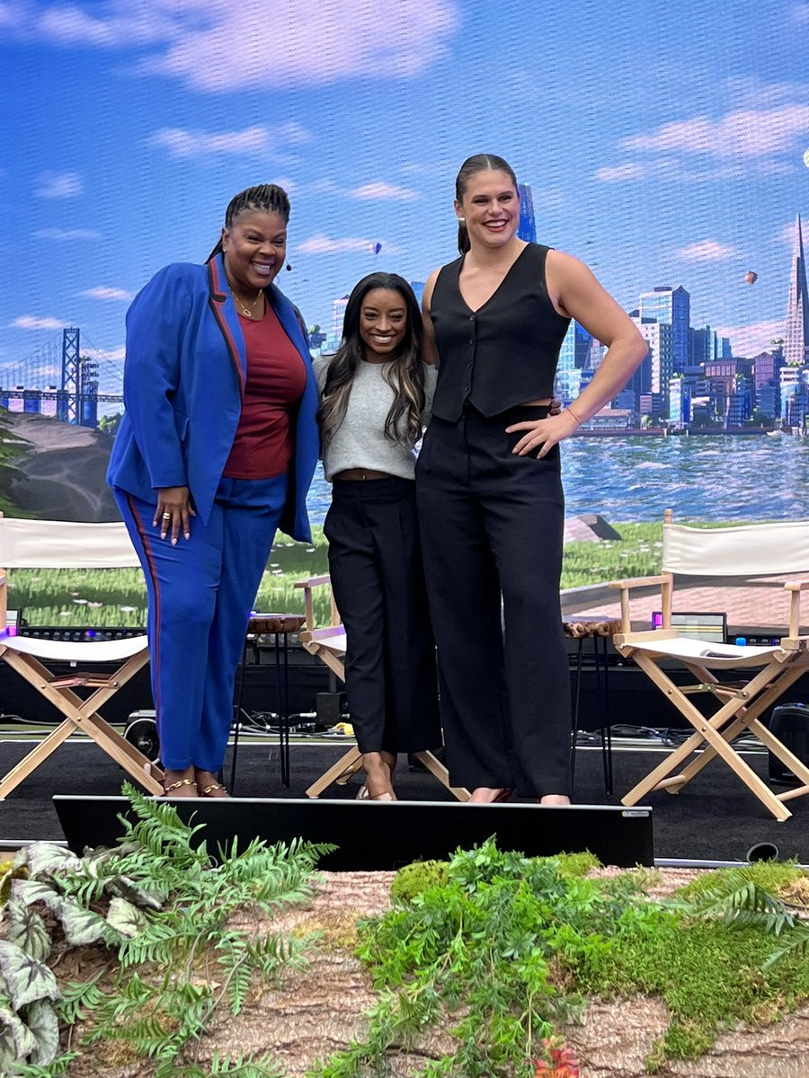 Amazing interview with <a href="/Simone_Biles/">Simone Biles</a> and <a href="/ilona_maher/">Ilona Maher</a> with <a href="/QueenMollyMol/">Molly Q. Ford</a>! “Sometimes it’s ok not to be ok” “Surround yourself with powerful and confident people” and don’t forget to “straighten each others crowns” #DF24 🥇🥈🥉