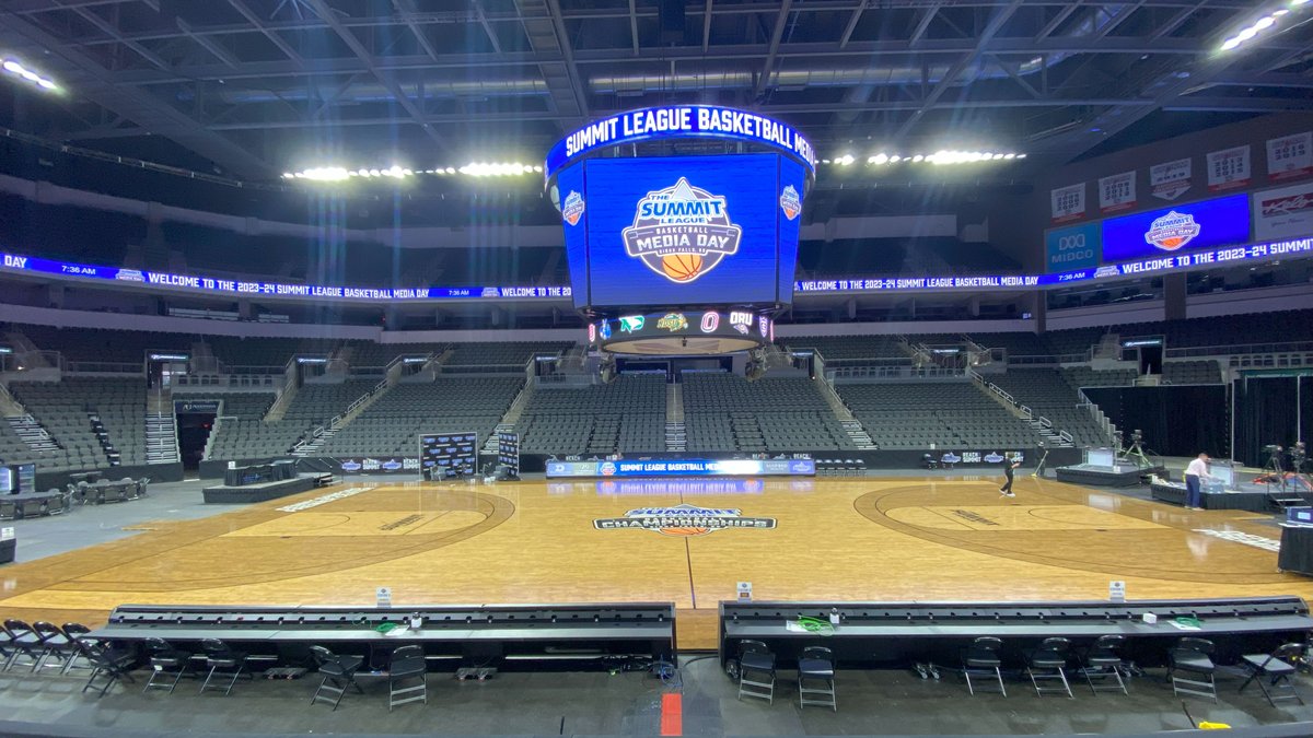 October 8th can't come soon enough.

Why?

Summit League Basketball Media Day, that's why 😍

📰 » bit.ly/4erLYAU

#ReachTheSummit x #SummitWBB x #SummitMBB