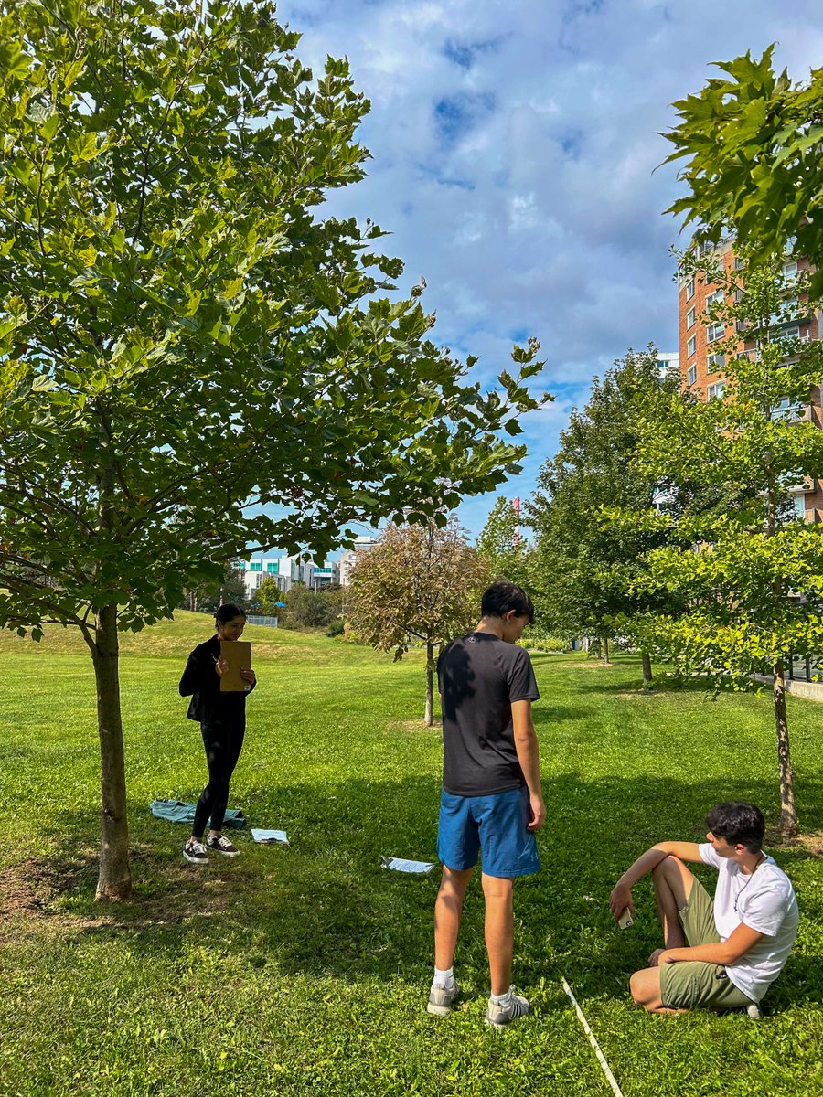 halifaxgrammar's tweet image. Grade 11 Bio students adventured out for some field work to collect transect data for analysis! They are practicing skills for the IB internal assessment investigation.

#HalifaxGrammar #GrammarAcademics #IBScience #Biology